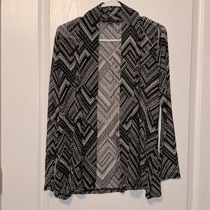 RYAN MICHELLE BLACK AND WHITE CARDIGAN SIZE MEDIUM